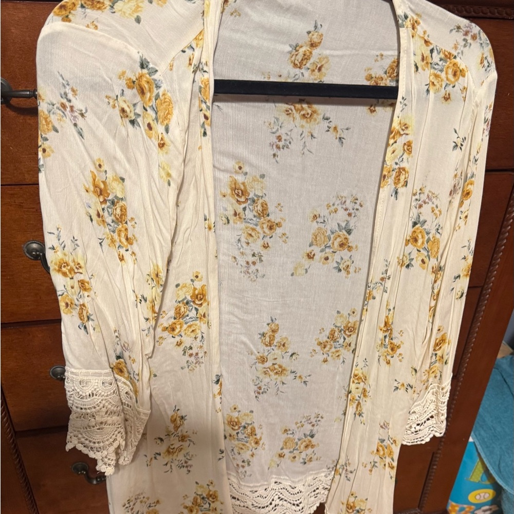 Floral Kimono with Lace Trim